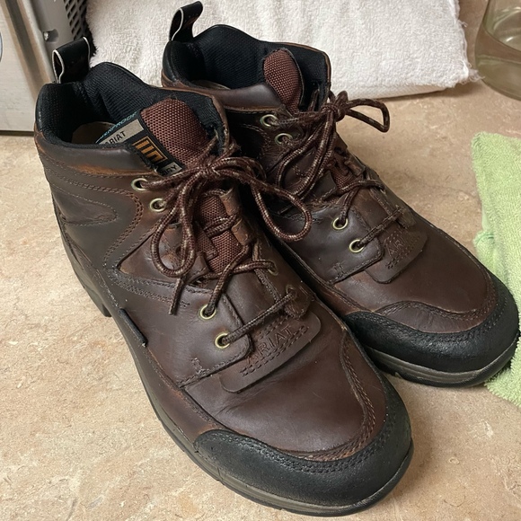 Mens Ariat Terrain Waterproof Boots Size 10B - Picture 2 of 7